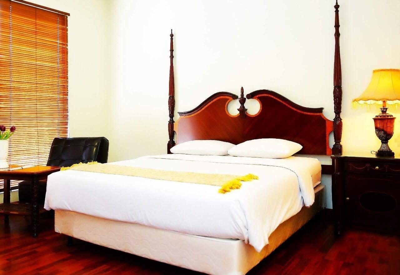 Arimbi Pejaten Suites Джакарта Экстерьер фото